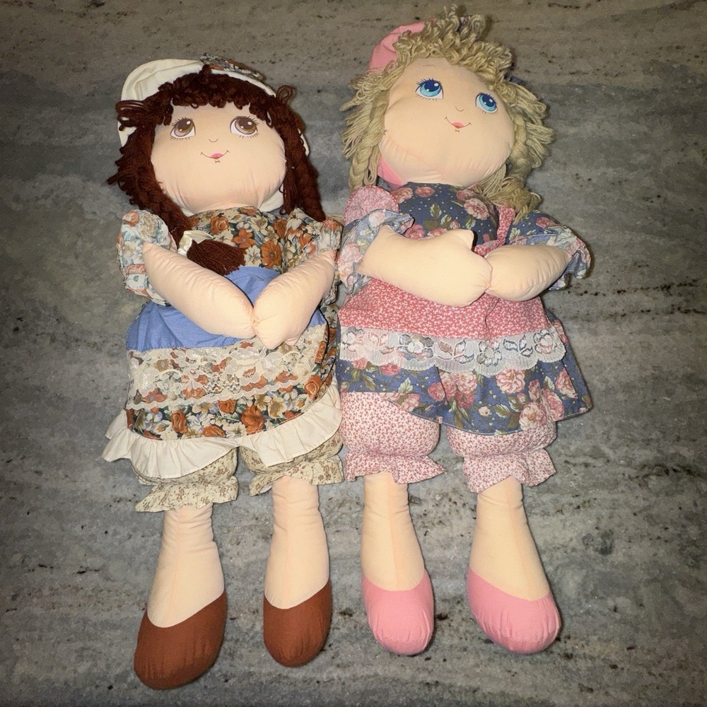 Lot Of 2 Vintage 1992 Commonwealth Toys Rag Dolls Blonde Brunette 24" Stuffed